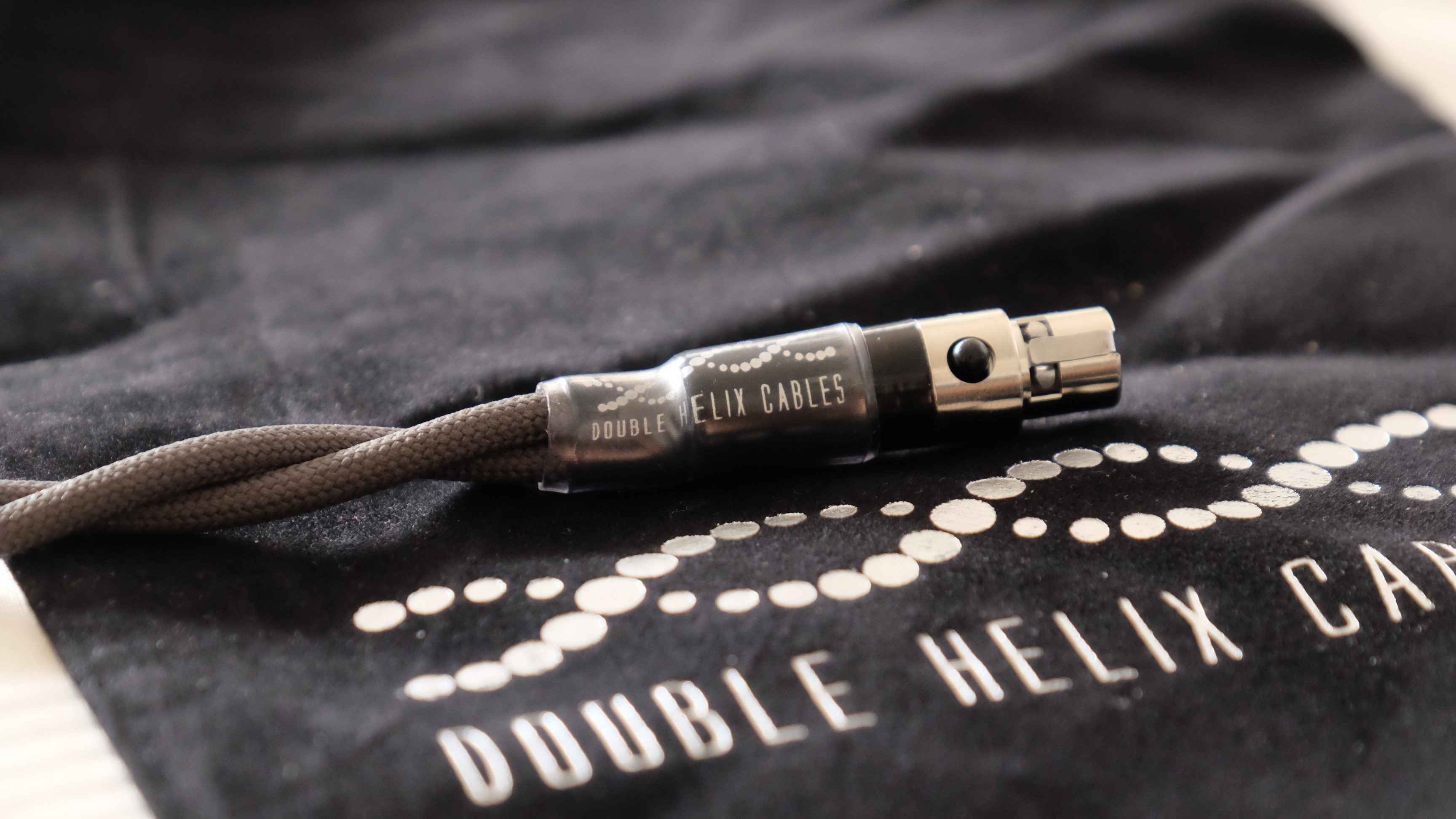 The Double Helix Cables Silver Complement4 - A Pristine Experience