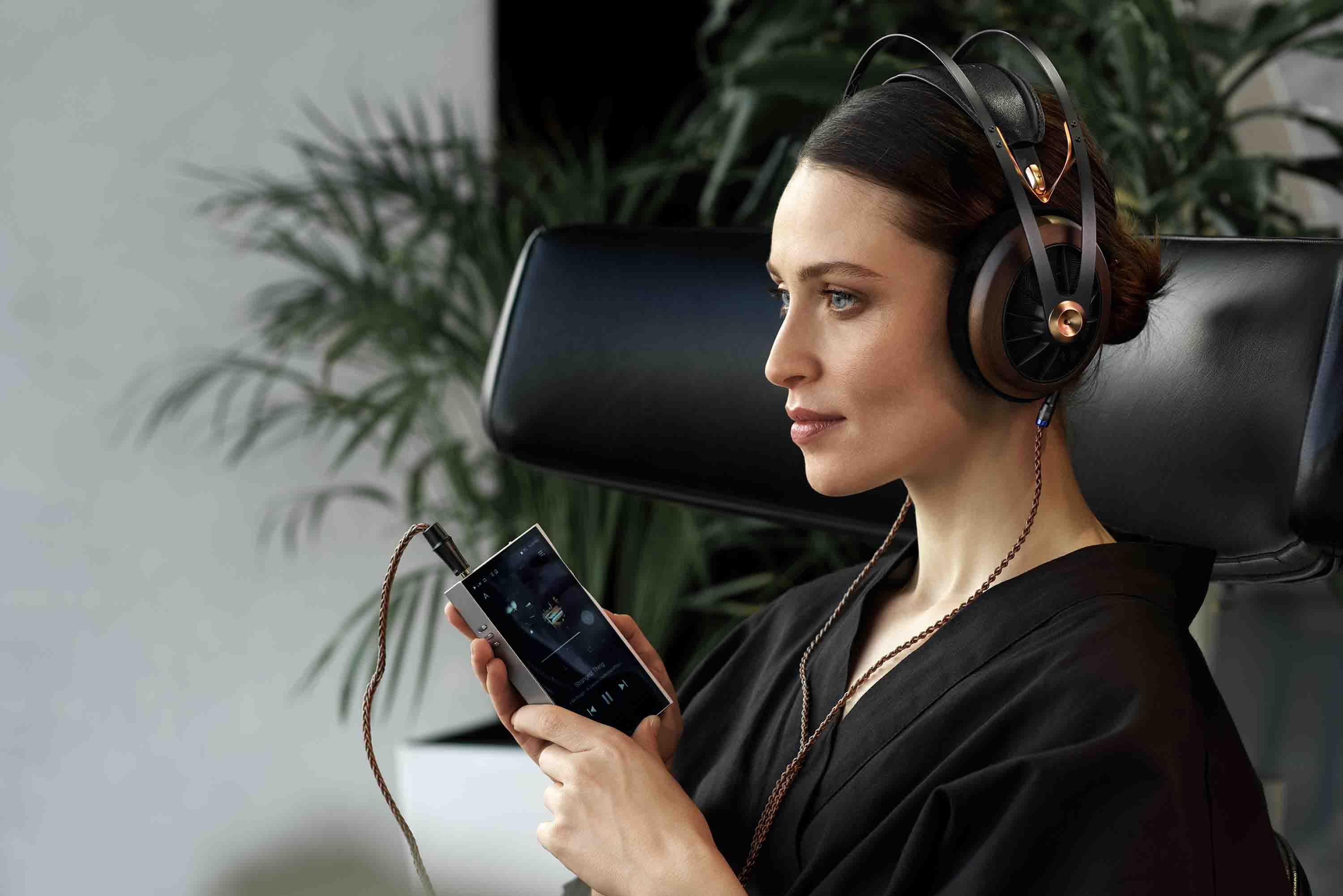 Meze Audio announces the official launch of the 109 PRO headphone